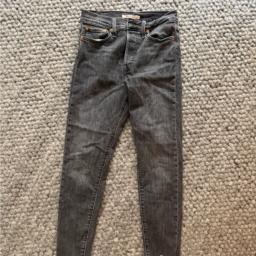 Levi Wedgie Skinny Grey Denim Jeans - Size 28